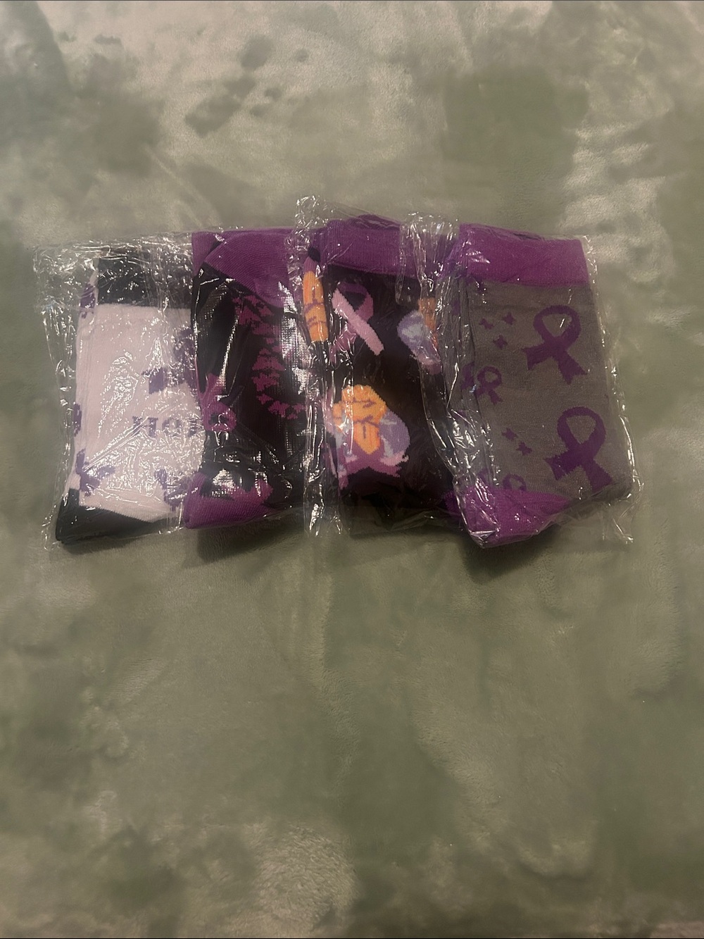 Purple Ribbon Socks - Picture 6 of 6